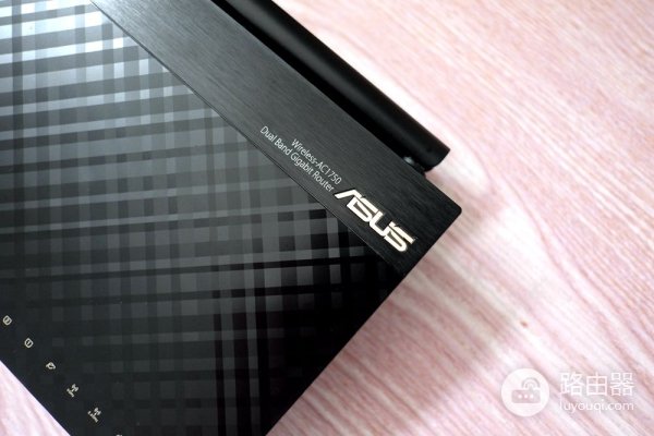 中档路由器的实力派,华硕 RT-AC66U B1 初体验