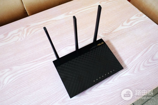 中档路由器的实力派,华硕 RT-AC66U B1 初体验