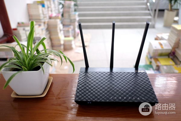 中档路由器的实力派,华硕 RT-AC66U B1 初体验