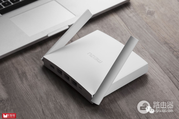 魅族路由器极速版开箱:智能路由市场新选择