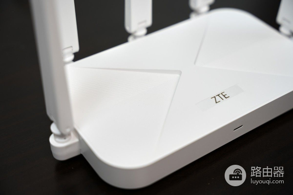 中兴AX3000巡天版路由器评测:200多元的平民“战神”路由器