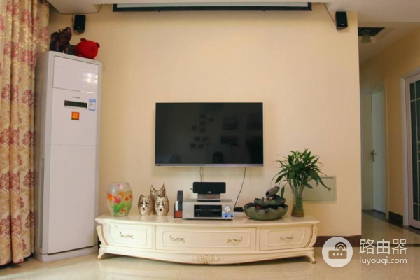 家里WiFi速度慢?快看看路由器旁是不是放了这几样东西