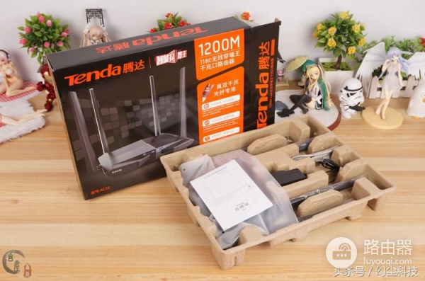 AC9之后,腾达又推出了一款AC10路由器,看着很诱人