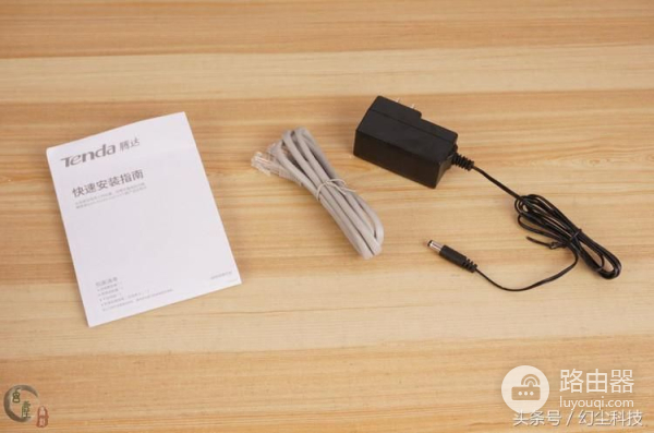 AC9之后,腾达又推出了一款AC10路由器,看着很诱人