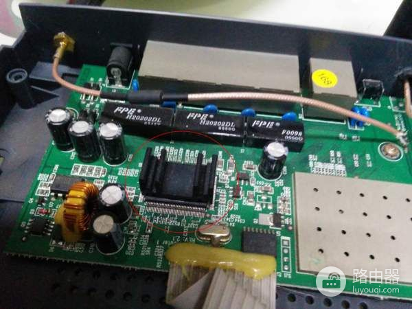 如何diy路由器散热(如何可以让wifi路由器散热)