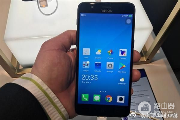 TP-Link路由器听说过么?它出了一款手机