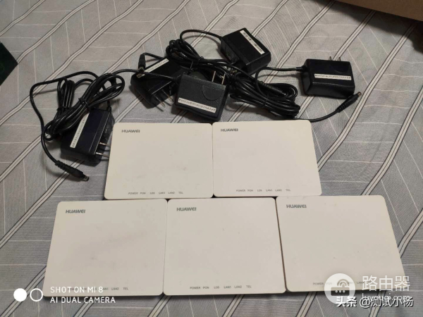 运营商卖的路由器VS市面上路由器,买哪个,对比各方面分析