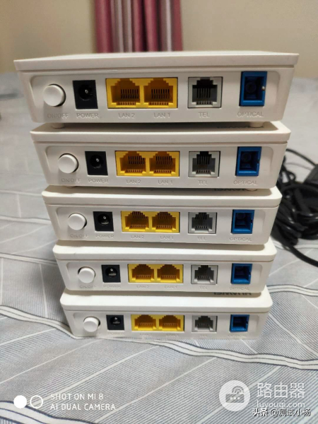 运营商卖的路由器VS市面上路由器,买哪个,对比各方面分析