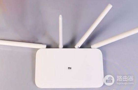 路由器天线竖着放还是横着放?它的摆放有窍门,难怪网速变龟速!