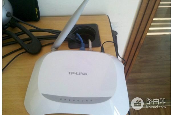 路由器只有一个灯亮是什么原因(LINK路由器只有一个灯亮着)