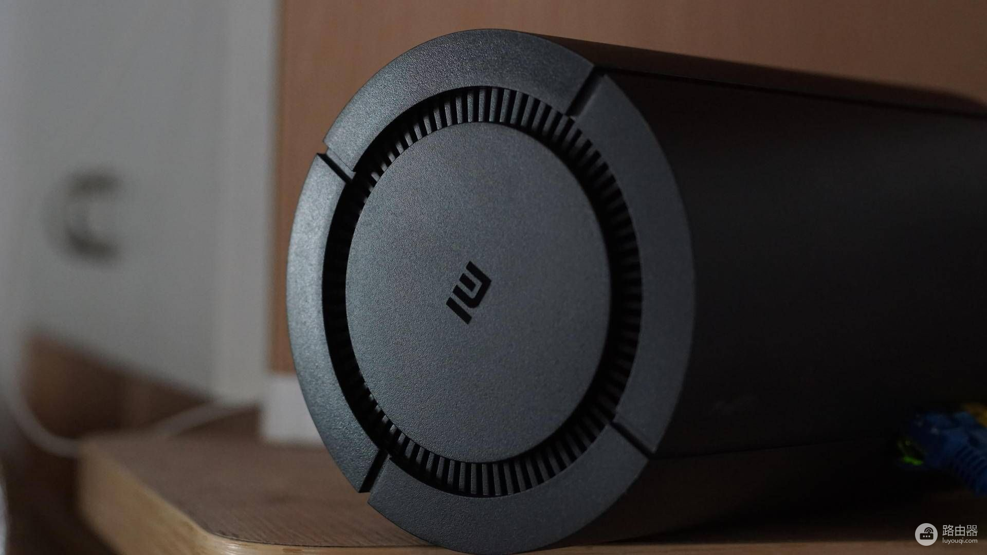 小米百元旗舰路由器AC2100开箱：这车很稳，不翻？