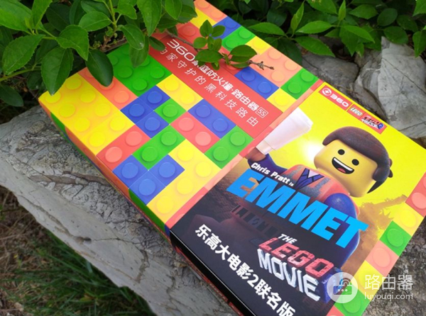 守护老人与孩子的上网安全,需要一台360安全路由器5S