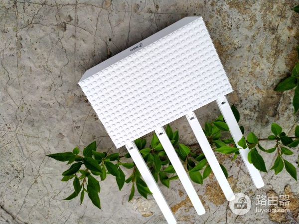 守护老人与孩子的上网安全,需要一台360安全路由器5S