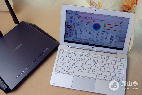 路由器怎么选?WiFi信号强度、速度、穿墙、延迟等都是关注重点!