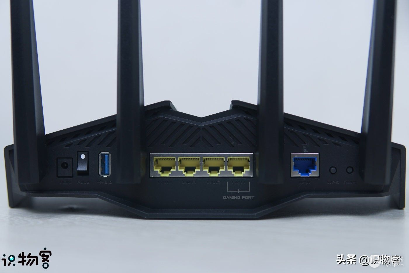 满级配置,千元级Wi-Fi6电竞路由器华硕RT-AX82U体验