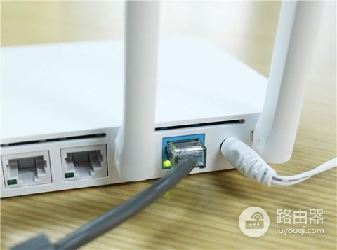 小米路由器3体验：5G频段WiFi信号超好，下载速率快