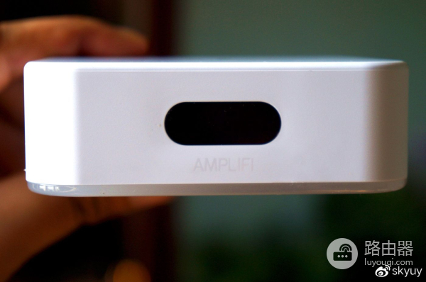 巨爽的全屋覆盖路由器!UBNT全千兆双频无线路由器