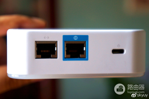 巨爽的全屋覆盖路由器!UBNT全千兆双频无线路由器