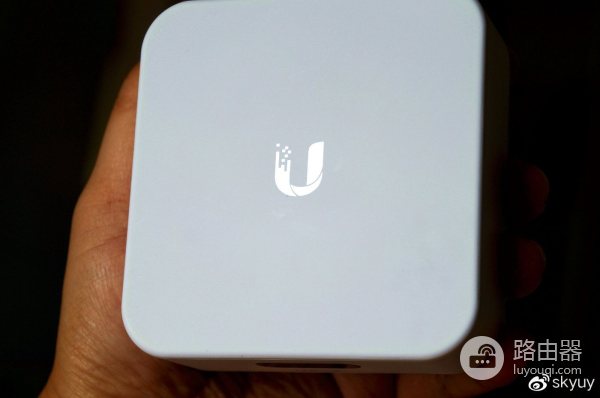 巨爽的全屋覆盖路由器!UBNT全千兆双频无线路由器