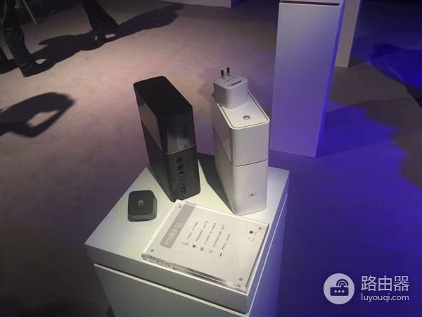 599元!华为新发路由器Q1/A1:子母路由覆盖双层别墅