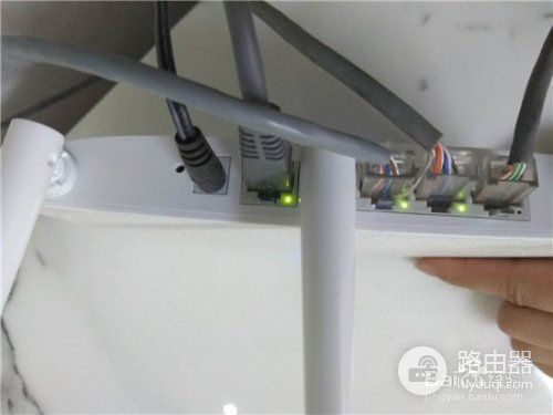 路由器一直提示wan口未插线(怎么安上路由器显示网络电缆没有插好)