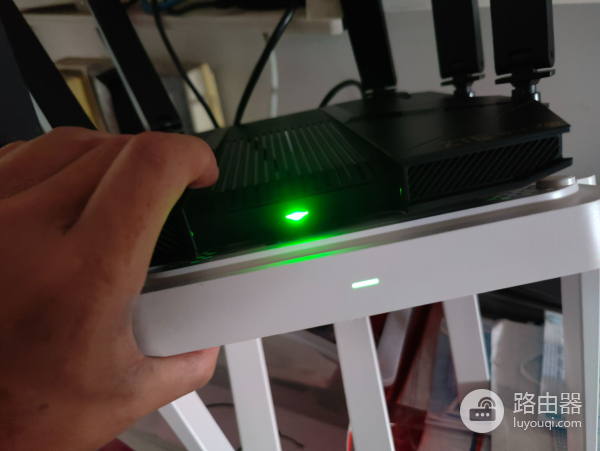 双2.5GE网口路由器只卖600元!?为NAS而生,中兴AX5400Pro+来了