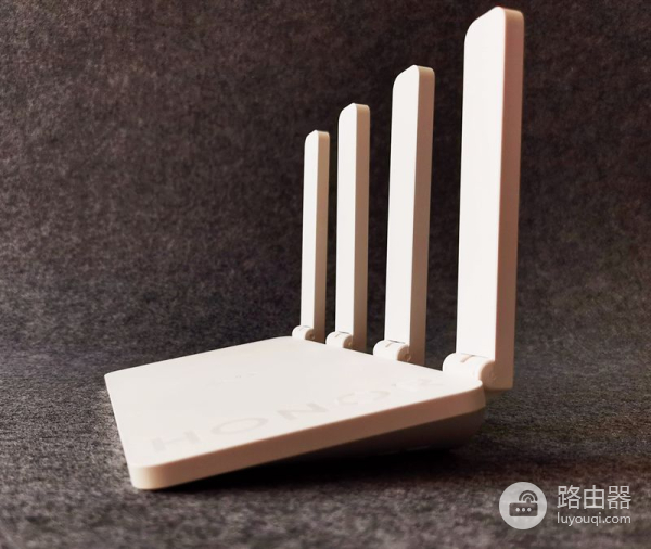 荣耀路由X3对标小米路由4A百兆版,谁才是百元路由器的王者?