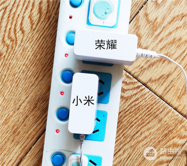 荣耀路由X3对标小米路由4A百兆版,谁才是百元路由器的王者?