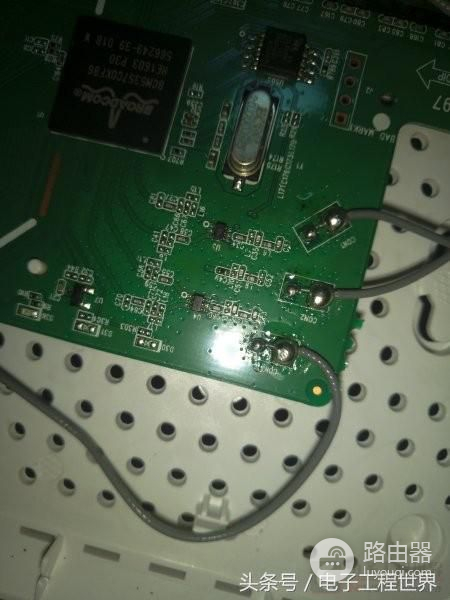 拆一个三天线穿墙王路由器,打开外壳那一刻,我惊呆了