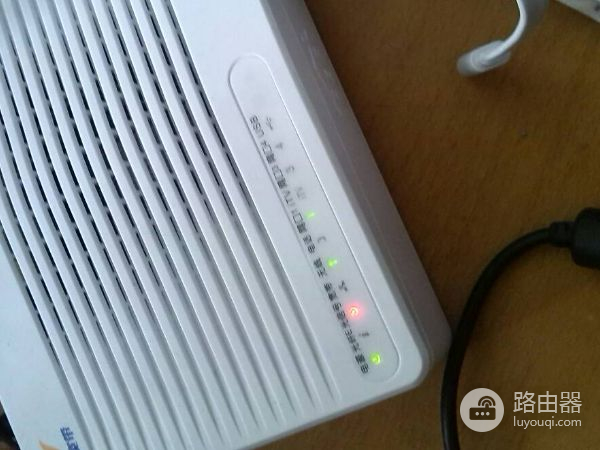 路由器光纤闪红灯是怎么回事(路由器光信号灯闪烁是什么意思)
