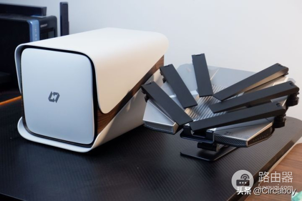 极空间Z4s体验与中兴AX5400Pro+路由器组建2.5G全网服务器