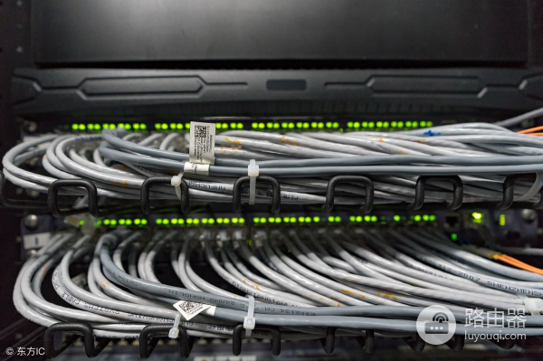 晚上睡觉要关路由器?辐射问题到底怎么解决