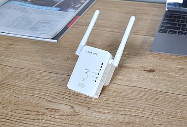 wifi隔堵墙信号变弱怎么办(路由器穿墙信号差怎么解决)