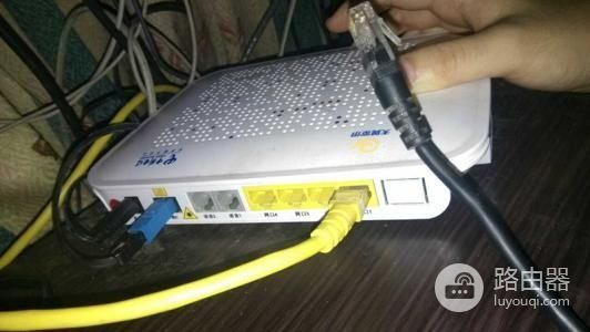 路由器wifi灯长亮(路由器上SYS灯常亮怎么办)