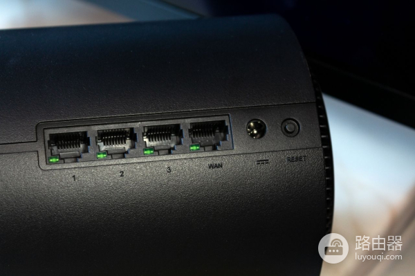 再一次以性价比取胜,小米路由器AC2100上手体验