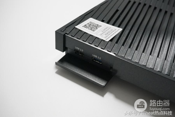 旗舰中的佼佼者——网件夜鹰X8(R8500)路由器开箱及简评