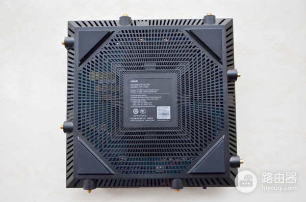 带回华硕旗舰路由器-华硕RT-AC5300开箱