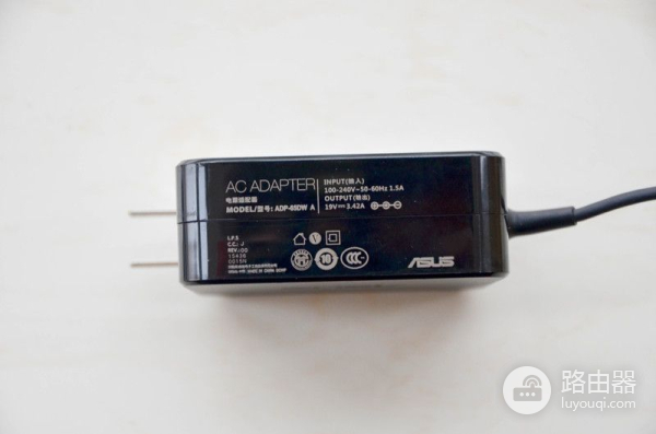 带回华硕旗舰路由器-华硕RT-AC5300开箱