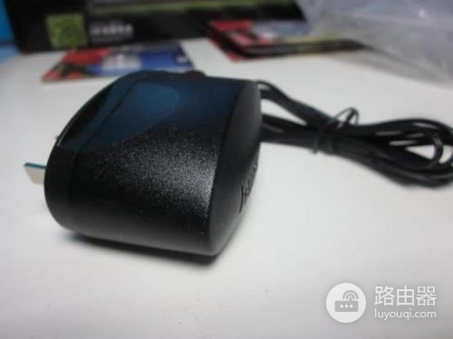 9v的路由器用12v的电源会有什么(怎样用移动电源给路由器供电)