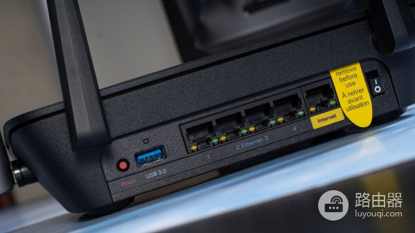 怪兽级别的网络覆盖:Linksys领势MR8300三频路由器