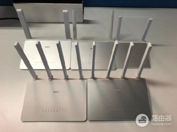 360安全路由器粗粮风十足,真跟小米杠上了?