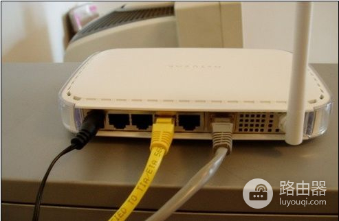 无线路由接收器插电脑上没反应怎么回事(路由器插网线后没反应)