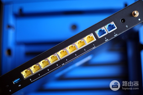 蒲公英企业级智能组网路由器X6测评,四堵墙十几米还信号满格