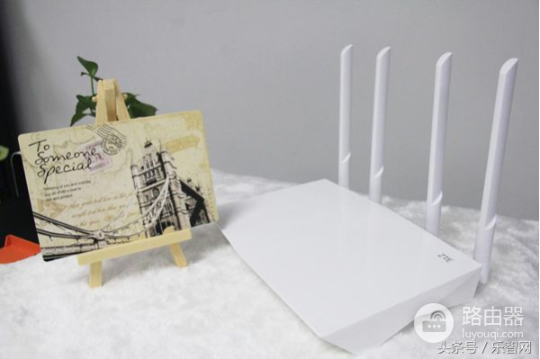 谁是百元路由器之王?中兴E8822更懂你家的光纤宽带