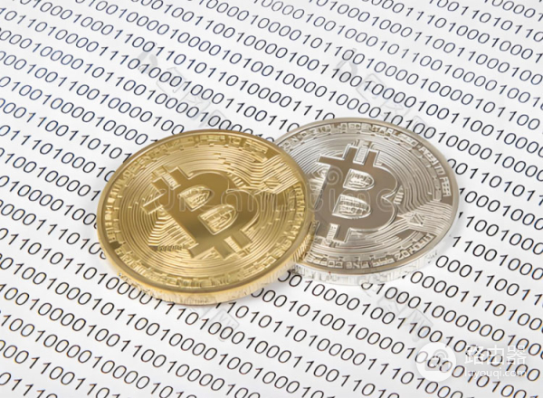 铂金的低估潜力与比特币的避险魅力