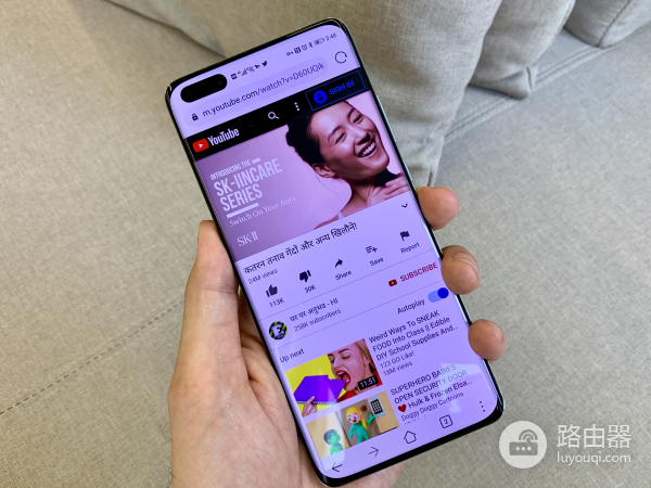 华为路由器三台组网方法(多人多设备怎么快速连WiFi？华为路由AX3 Pro一碰联网)