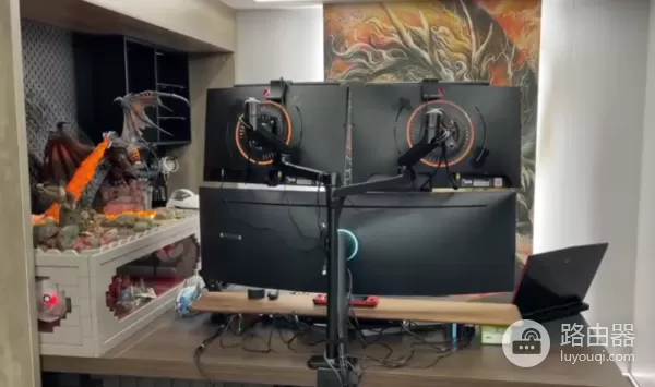 网上大神晒的电脑桌面搭配(网上大神晒的电脑桌面搭配什么)