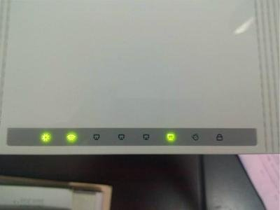 家里路由器亮红灯怎么回事(家里路由器亮红灯什么原因)