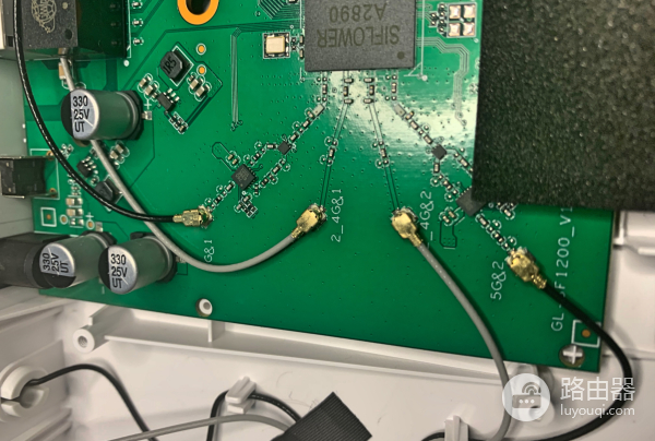 国产CPU路由器来袭!GL.iNet GL-SF1200简测,未来可期