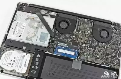 电脑进水的方法(电脑进水的方法有哪些)